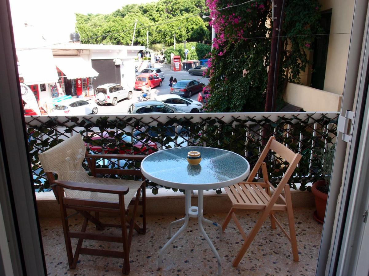Apartment In The Heart Of Heraklion Екстер'єр фото