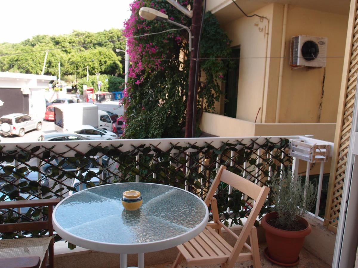 Apartment In The Heart Of Heraklion Екстер'єр фото
